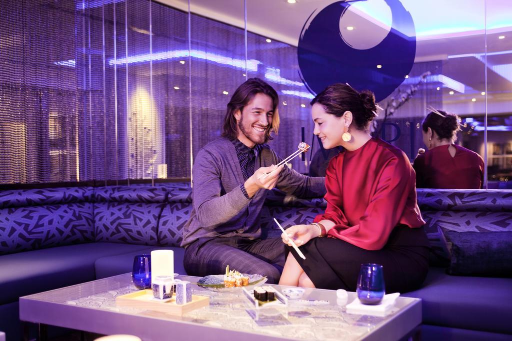 The Domain Bahrain Hotel And Spa - Adults Friendly 16 Years Plus 麦纳麦 外观 照片 A couple dining at the restaurant
