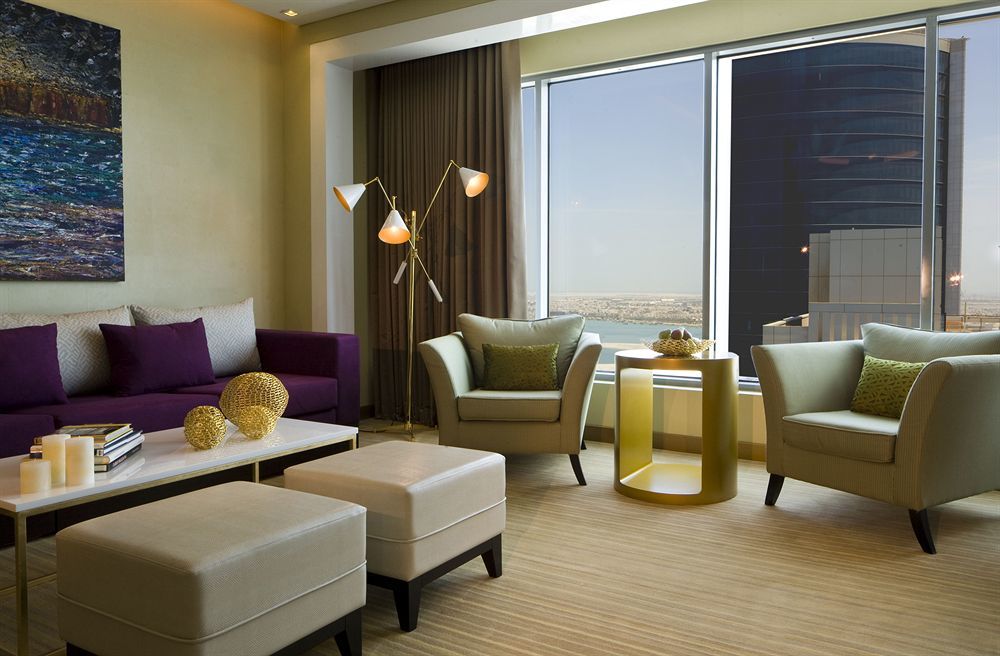 The Domain Bahrain Hotel And Spa - Adults Friendly 16 Years Plus 麦纳麦 外观 照片 A living room at the Ritz-Carlton, DIFC